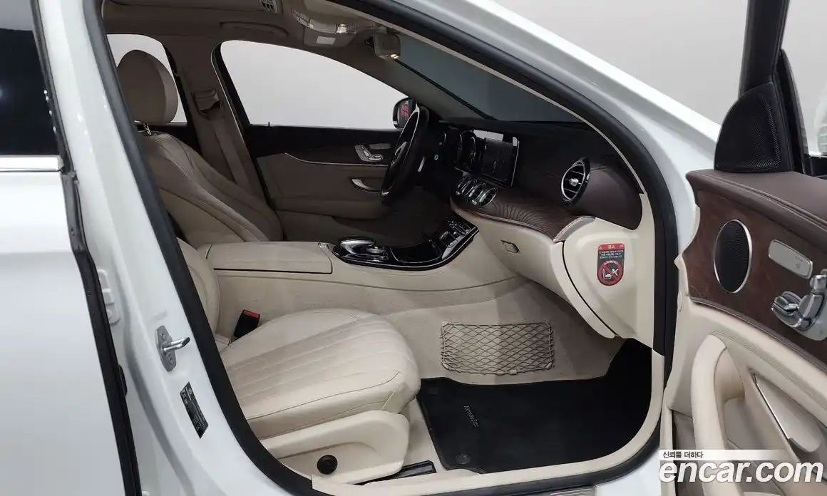 Mercedes-Benz E-Class 2016 1.9 гидро в Москве № 1248616, фото 11