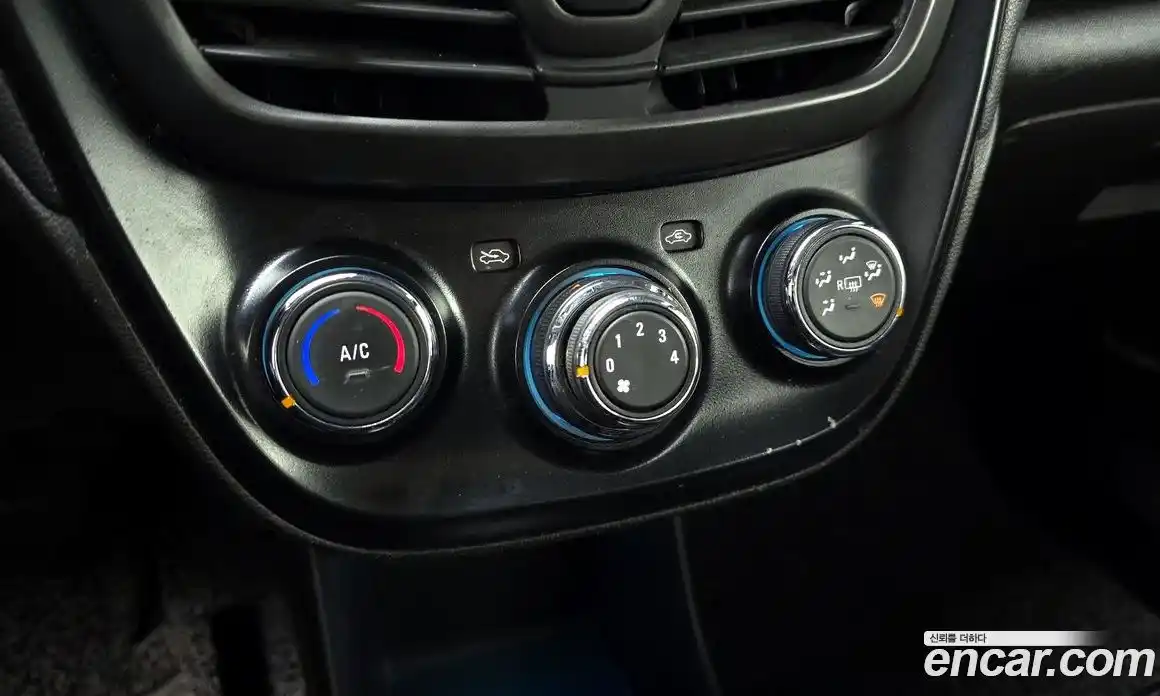 Chevrolet Spark 2015 1.0 Автомат в Москве № 1249242, фото 18