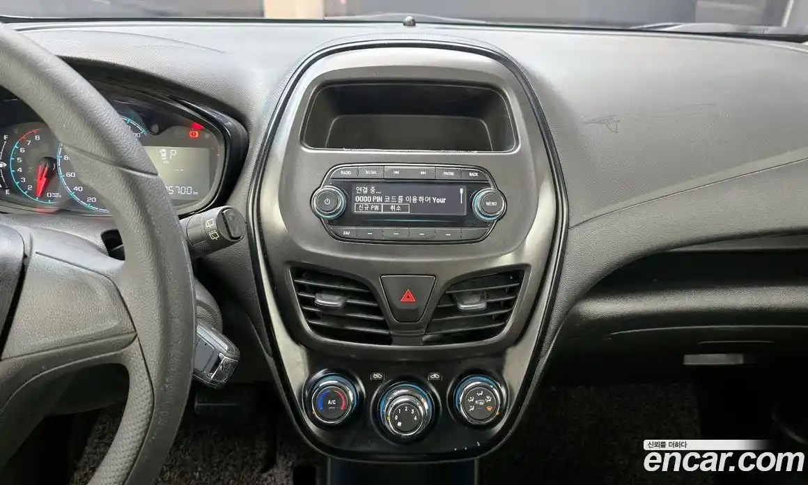 Chevrolet Spark 2015 1.0 Автомат в Москве № 1249242, фото 20