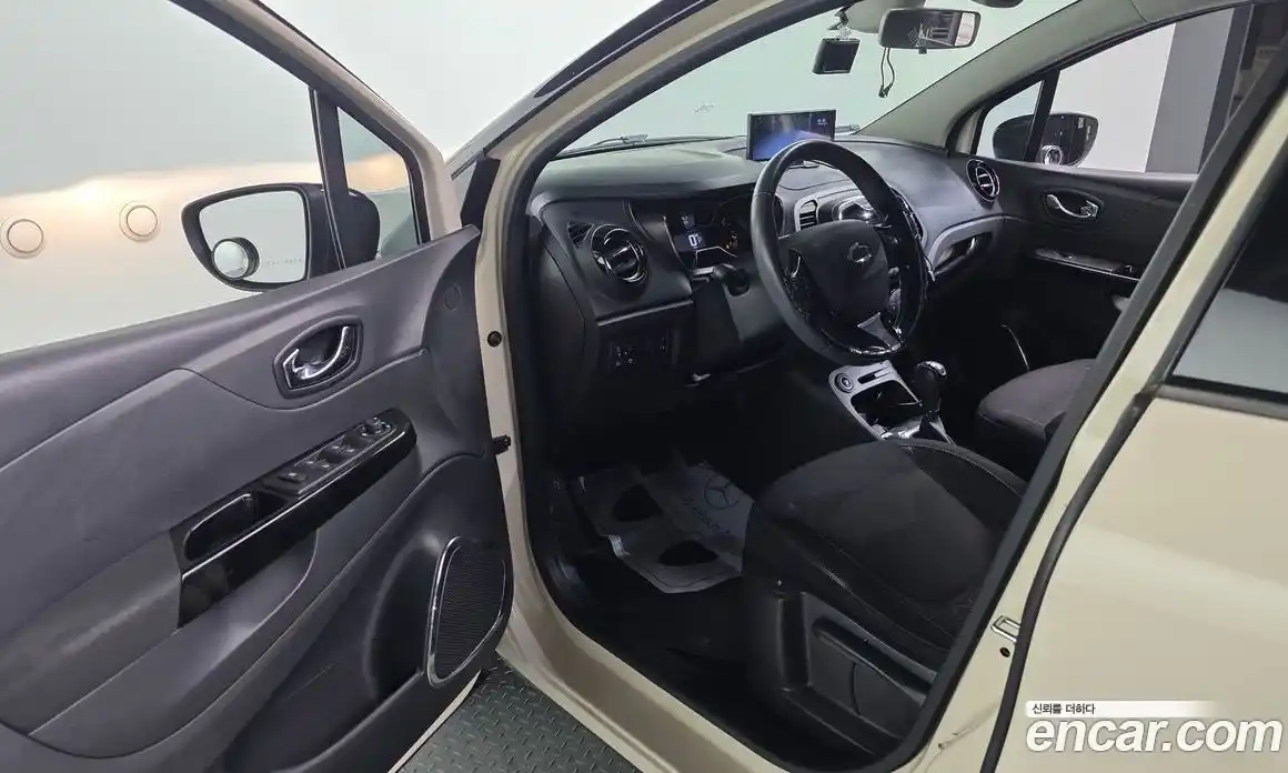 Renault QM3 2014 1.5 гидро в Москве № 1249607, фото 11