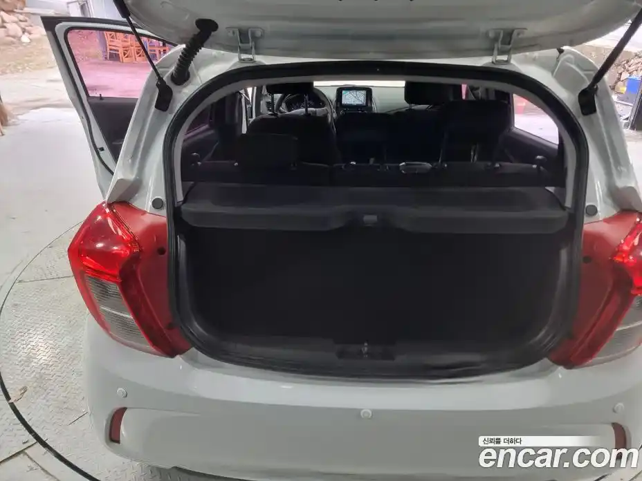 Chevrolet Spark 2018 1.0 гидро в Москве, фото 10