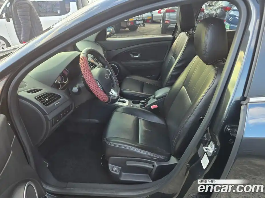 Renault SM3 2014 1.6 гидро в Москве № 1250512, фото 11
