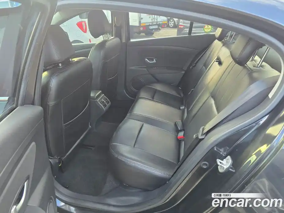 Renault SM3 2014 1.6 гидро в Москве № 1250512, фото 12