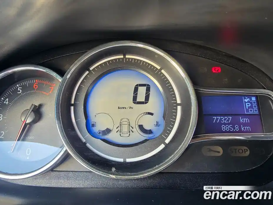 Renault SM3 2014 1.6 гидро в Москве № 1250512, фото 8