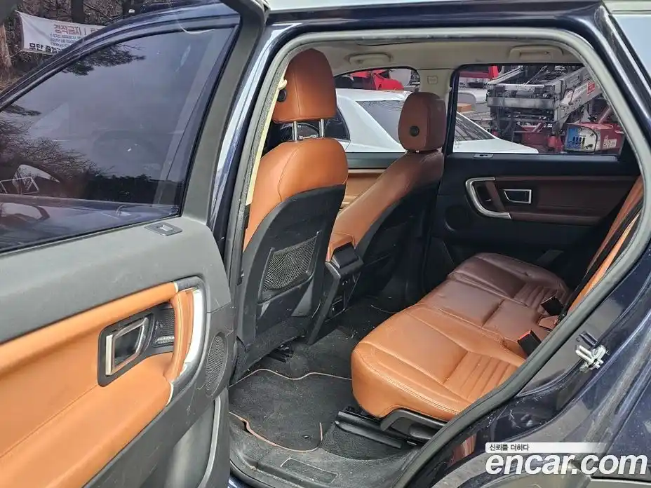 Land Rover Discovery Sport 2015 2.0 гидро в Москве № 1250646, фото 13