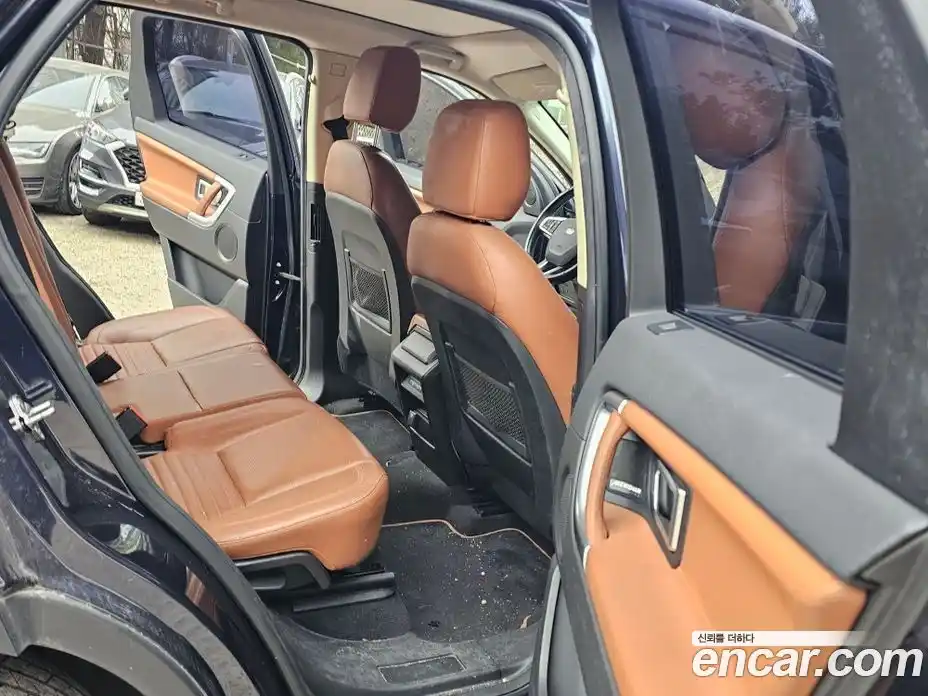 Land Rover Discovery Sport 2015 2.0 гидро в Москве № 1250646, фото 16