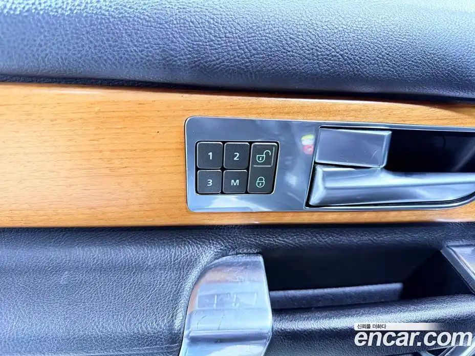 Land Rover Discovery 2014 3.0 гидро в Москве № 1250691, фото 15