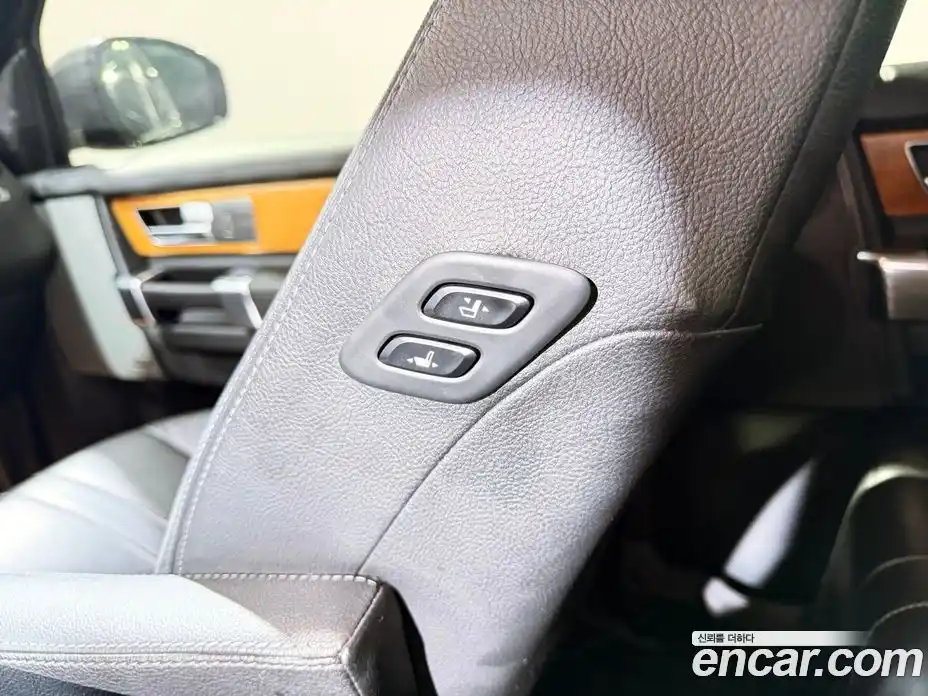 Land Rover Discovery 2014 3.0 гидро в Москве № 1250691, фото 16