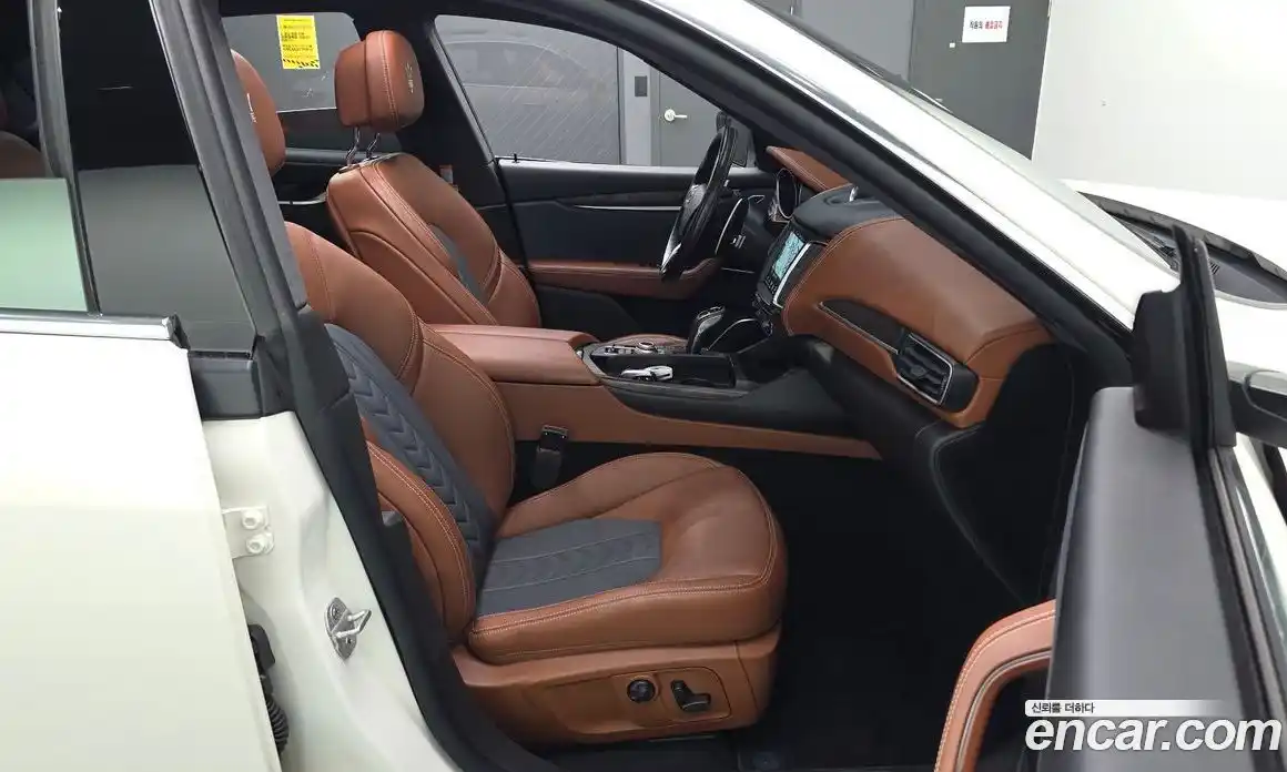 Maserati Levante 2019 3.0 гидро в Москве № 1253263, фото 12