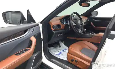 Maserati Levante 2019 3.0 гидро в Москве № 1253263, миниатюра 10