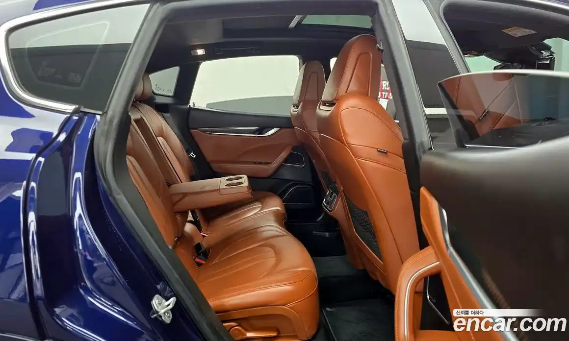 Maserati Levante 2017 3.0 гидро в Москве № 1253344, фото 12