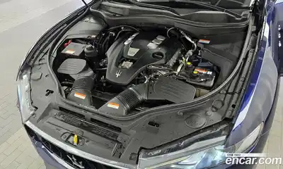 Maserati Levante 2017 3.0 гидро в Москве № 1253344, миниатюра 6