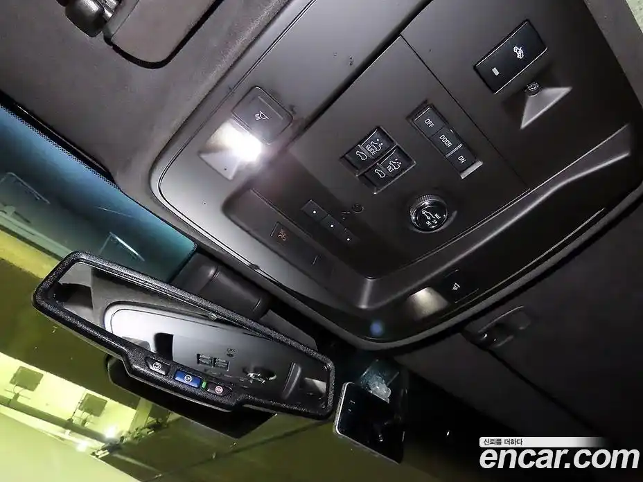 Cadillac Escalade 2016 6.2 гидро в Москве № 1253694, фото 13