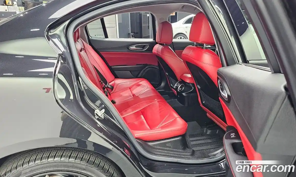 Alfa Romeo Giulia 2017 2.0 гидро в Москве № 1253829, фото 12