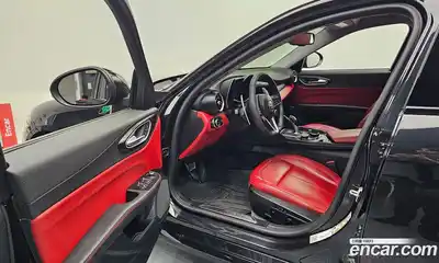 Alfa Romeo Giulia 2017 2.0 гидро в Москве № 1253829, миниатюра 10