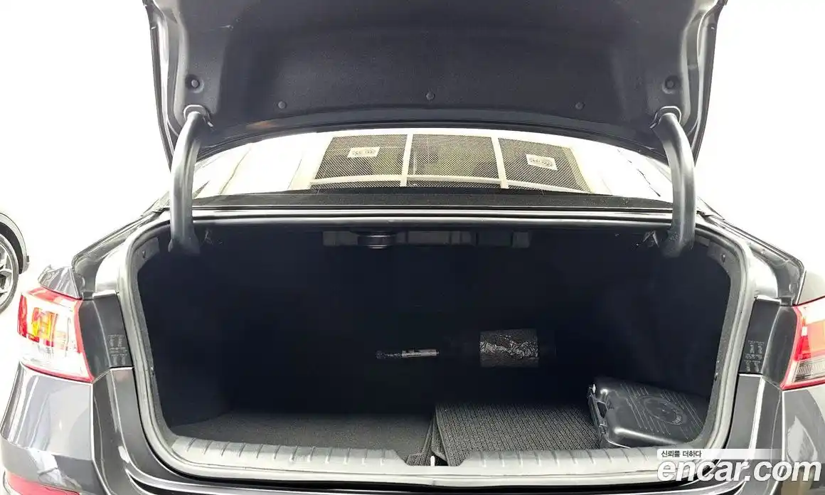 Kia K5 2019 2.0 Автомат в Москве № 1278314, фото 20