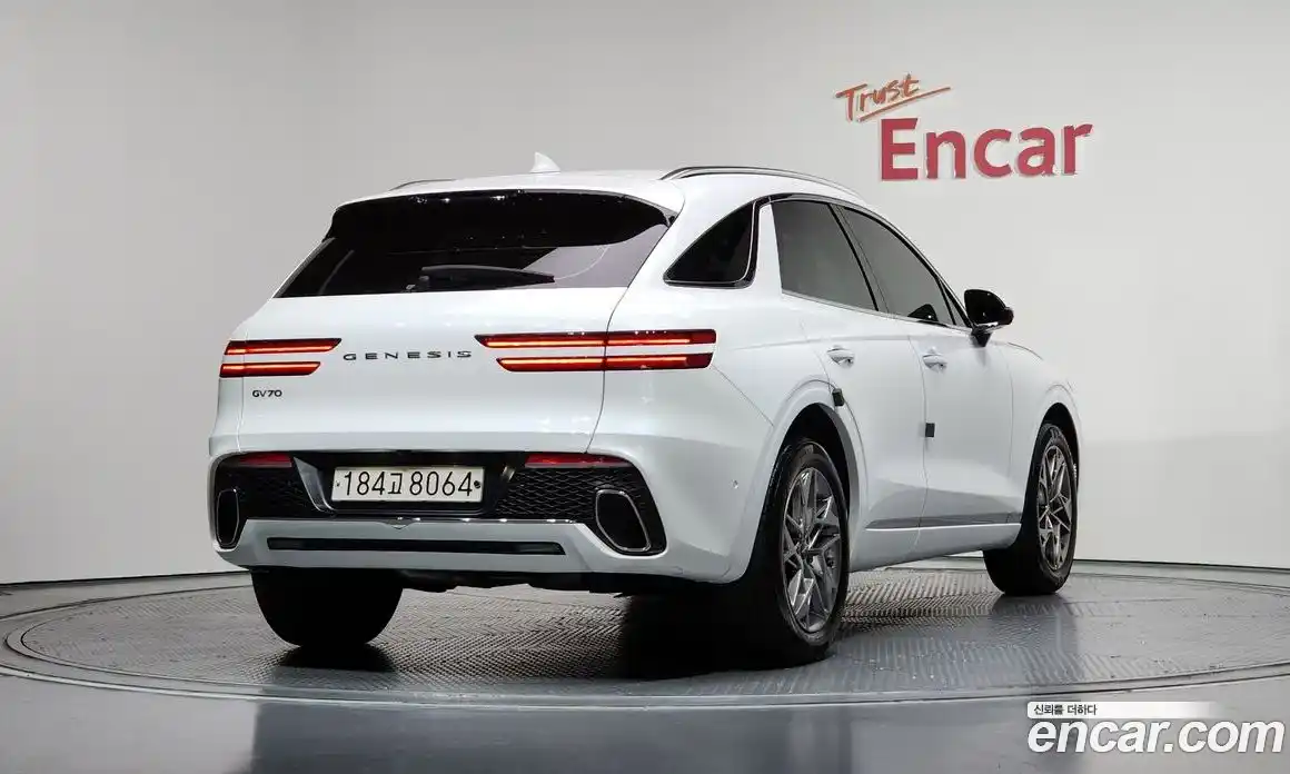 Genesis GV70 2021 2.5 Автомат в Москве № 1278320, фото 2