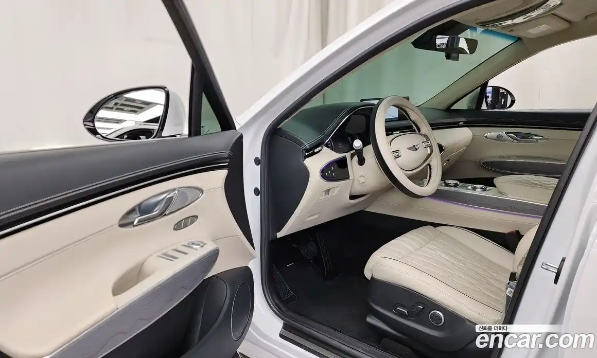 Genesis GV70 2021 2.5 Автомат в Москве № 1278320, фото 10