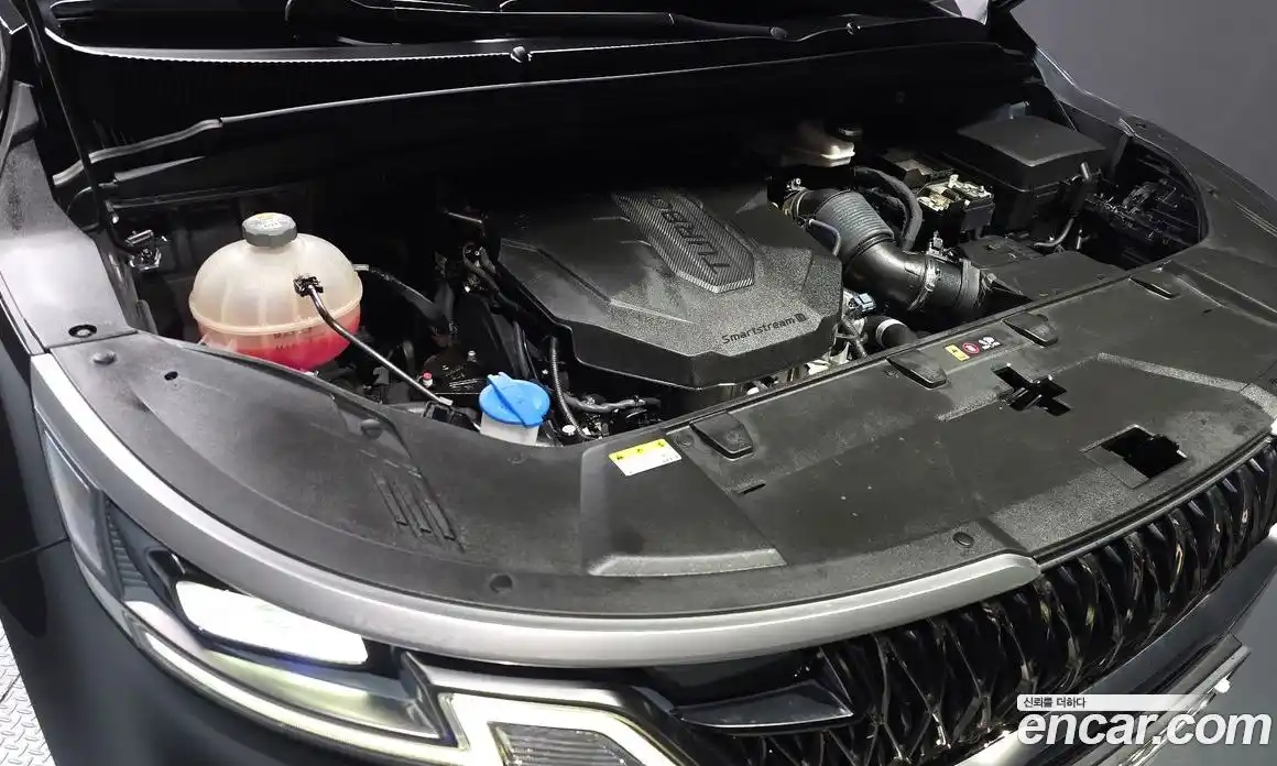 Kia Canival 2023 2.2 Автомат в Москве № 1278322, фото 5