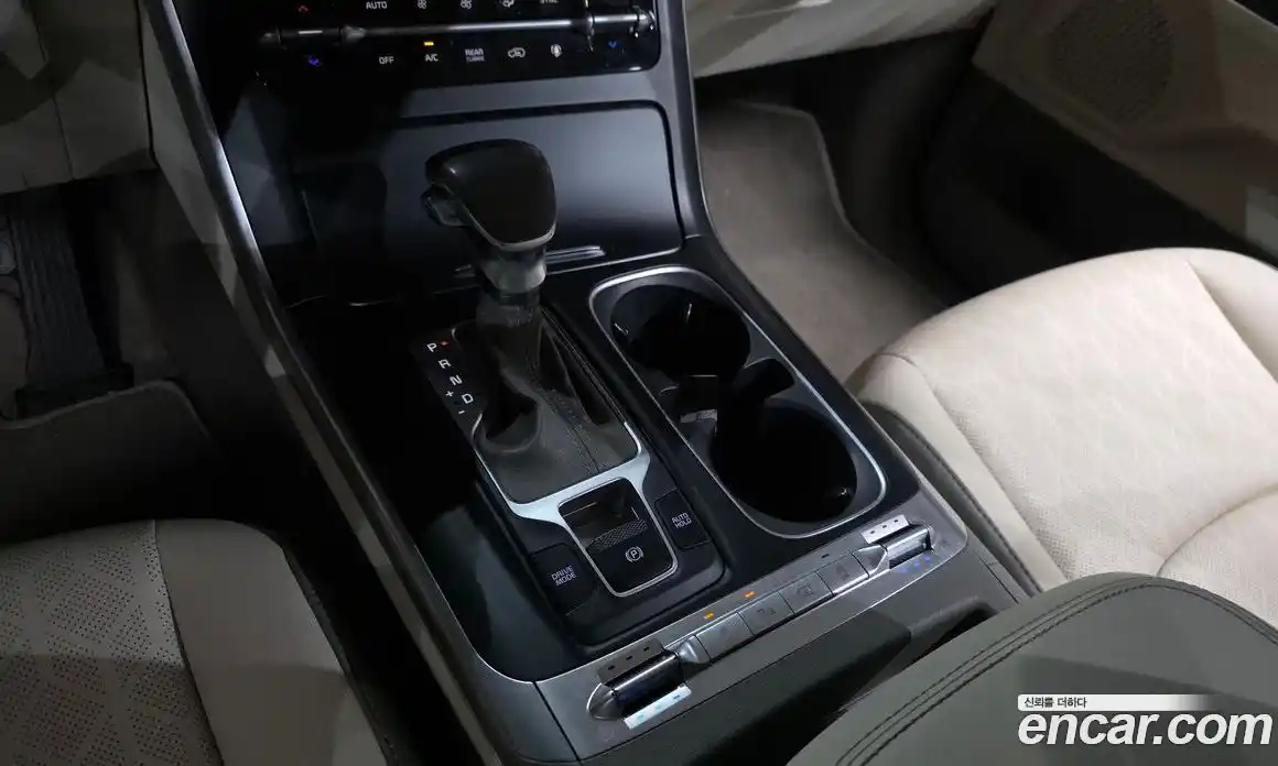 Kia Canival 2023 2.2 Автомат в Москве № 1278322, фото 8