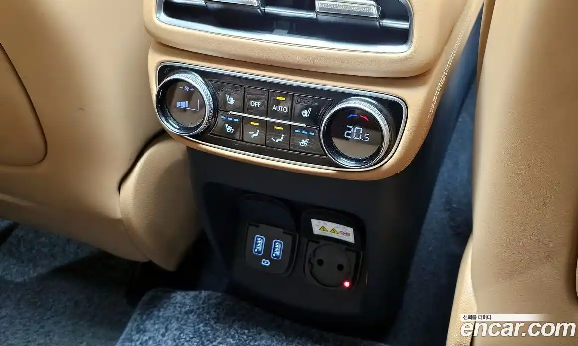 Genesis GV80 2020 3.0 Автомат в Москве № 1278370, фото 16