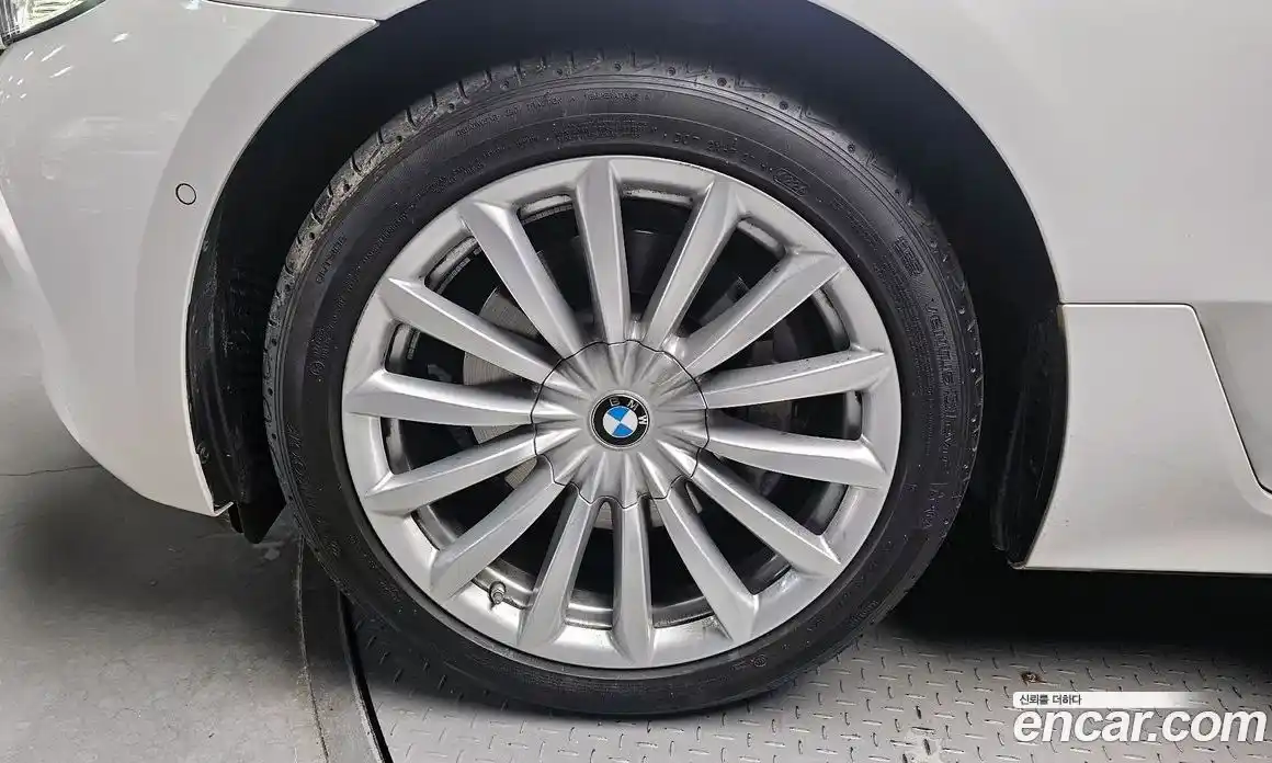 BMW 6-Series 2024 3.0 Автомат в Москве № 1279663, фото 5