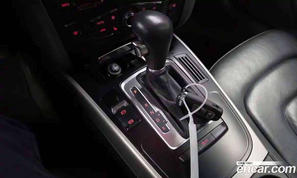 Audi A4 2012 2.0 гидро в Москве № 1280240, фото 9