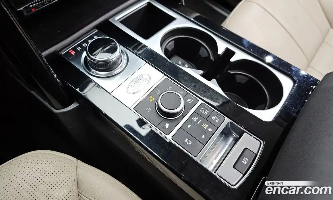 Land Rover Discovery 2018 2.0 гидро в Москве № 1280878, фото 9