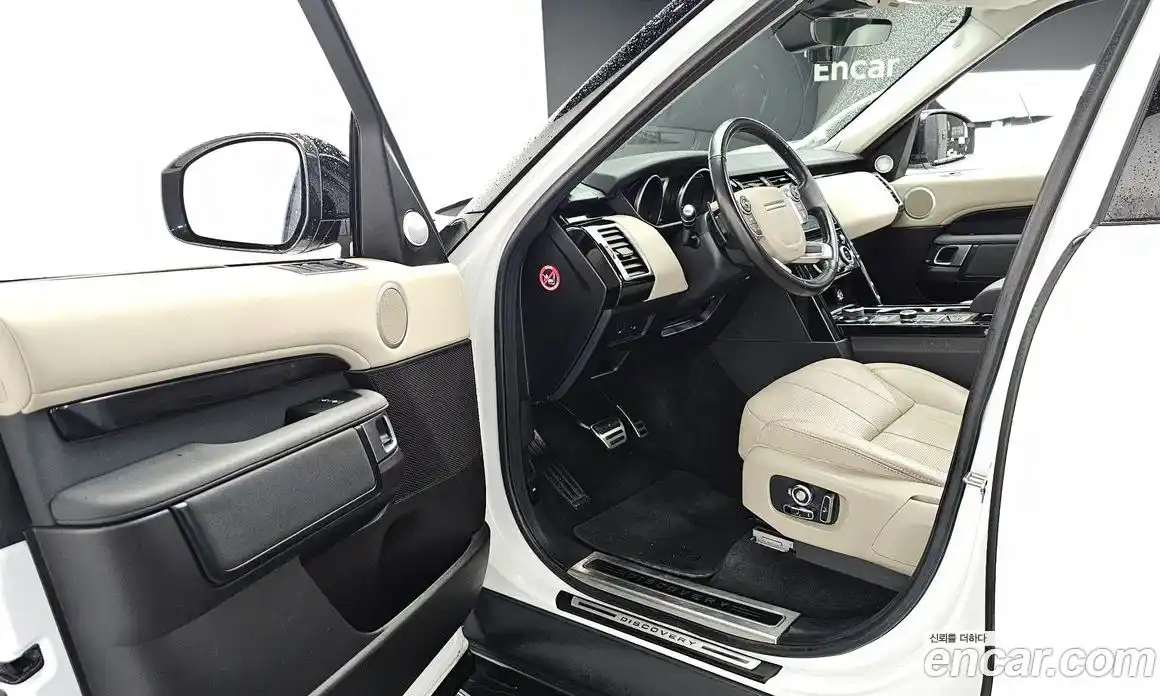 Land Rover Discovery 2018 2.0 гидро в Москве № 1280878, фото 10