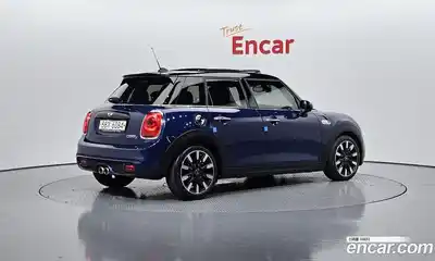 Mini Cooper 2017 2.0 гидро в Москве № 1280998, миниатюра 2