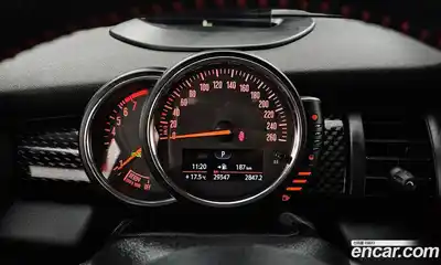 Mini Cooper 2017 2.0 гидро в Москве № 1280998, миниатюра 8