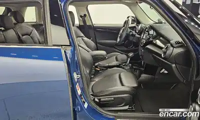 Mini Cooper 2017 2.0 гидро в Москве № 1280998, миниатюра 10