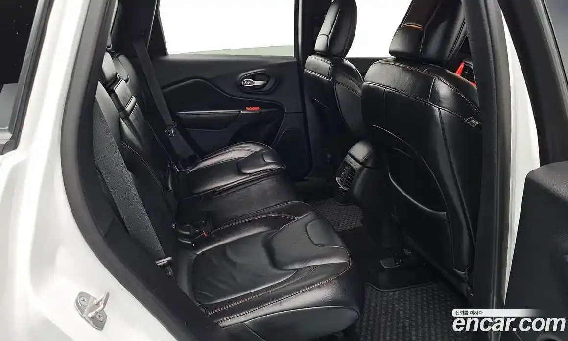 Jeep Cherokee 2014 3.2 гидро в Москве № 1282003, фото 11