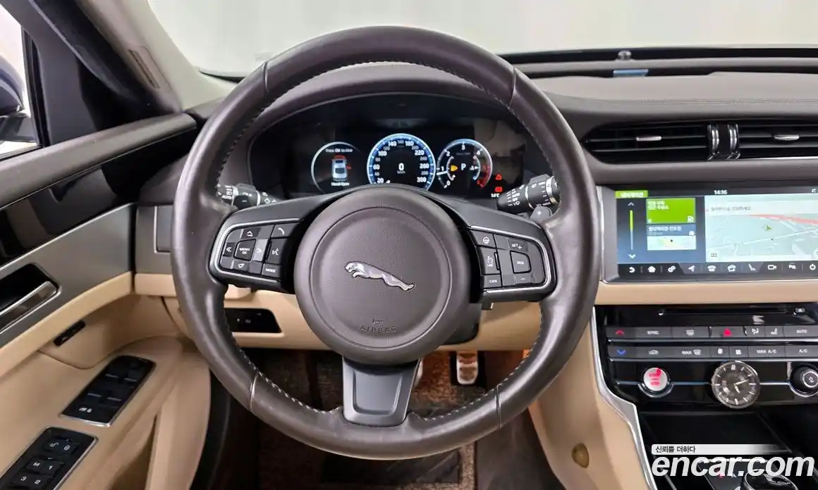 Jaguar XF 2017 2.0 гидро в Москве № 1283438, фото 13