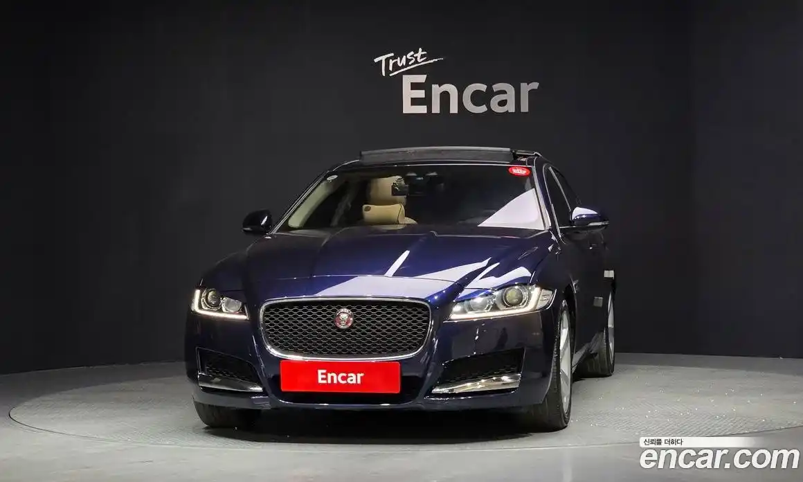 Jaguar XF 2017 2.0 гидро в Москве № 1283438, фото 3