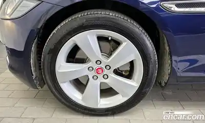 Jaguar XF 2017 2.0 гидро в Москве № 1283438, миниатюра 5