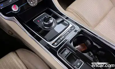 Jaguar XF 2017 2.0 гидро в Москве № 1283438, миниатюра 9