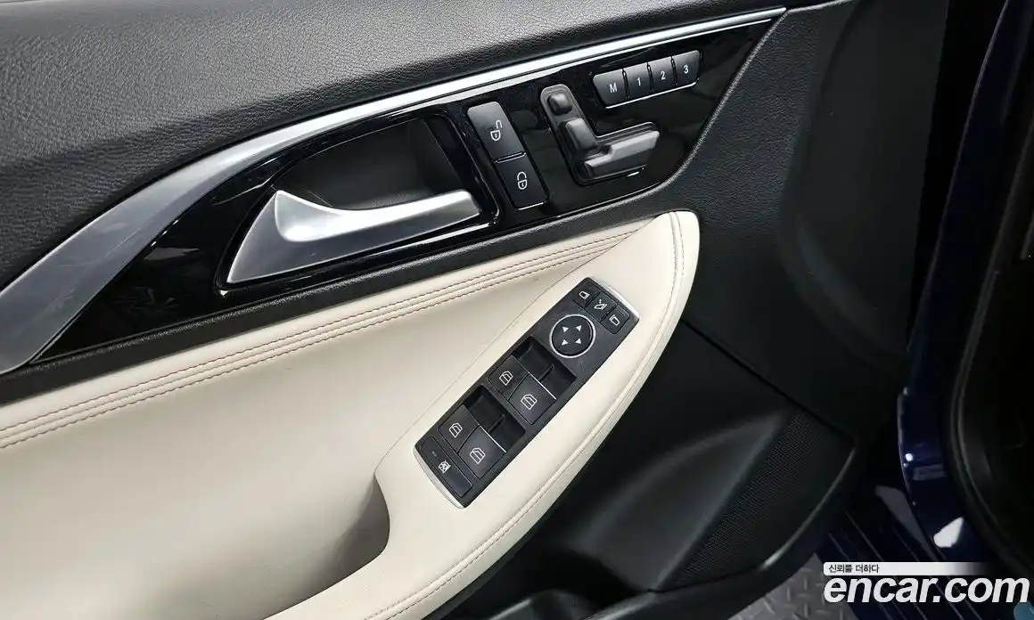 Infiniti Q30 2019 2.0 гидро в Москве № 1283633, фото 17