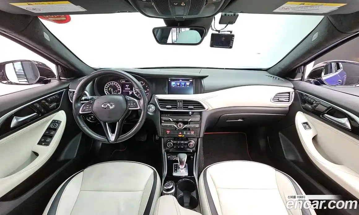 Infiniti Q30 2019 2.0 гидро в Москве № 1283633, фото 7