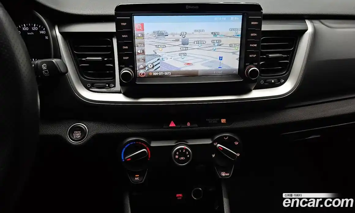 Kia Stonic 2018 1.4 гидро в Москве № 1288840, фото 14