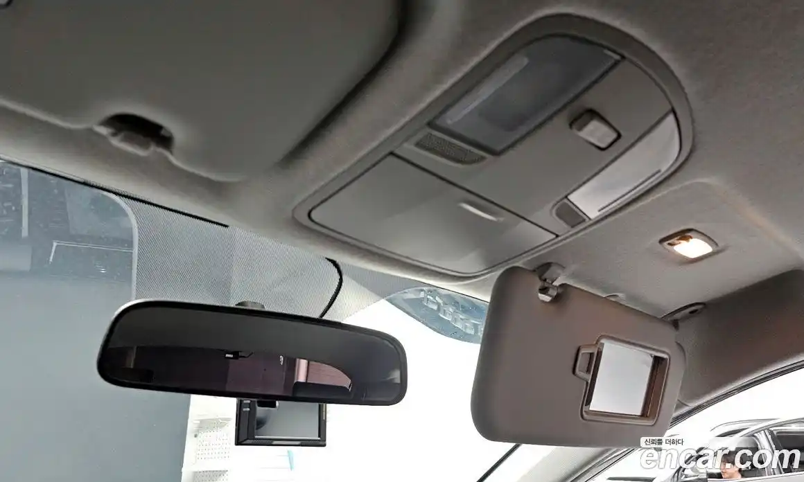 Kia Stonic 2018 1.4 гидро в Москве № 1288840, фото 19
