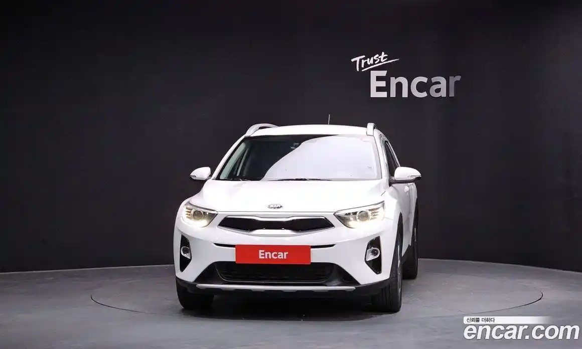 Kia Stonic 2018 1.4 гидро в Москве № 1288840, фото 3