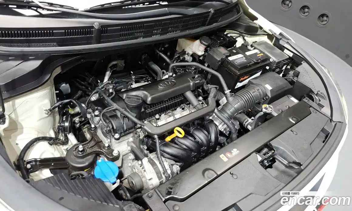 Kia Stonic 2018 1.4 гидро в Москве № 1288840, фото 6