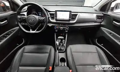 Kia Stonic 2018 1.4 гидро в Москве № 1288840, миниатюра 7
