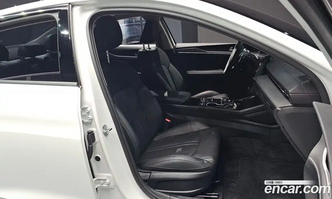 Kia K5 2025 2.0 Автомат в Москве № 1288905, фото 10