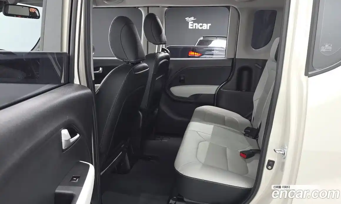 Kia Ray 2024 1.0 Автомат в Москве № 1288988, фото 12