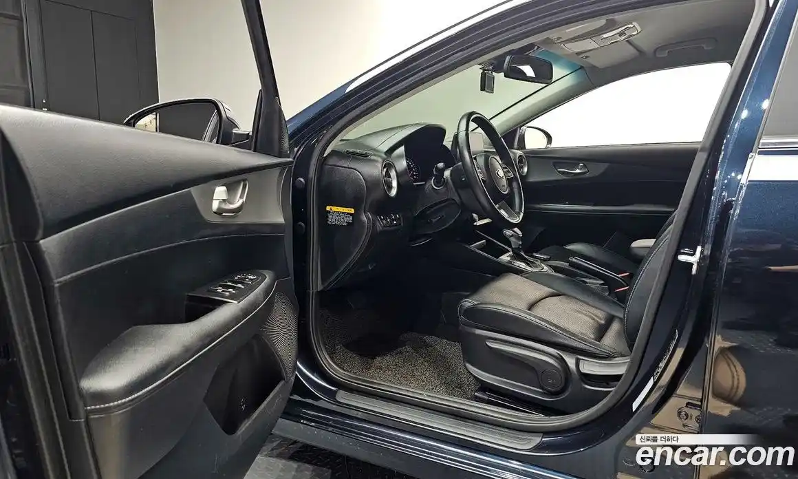 Kia K3 2020 1.6 Автомат в Москве № 1289065, фото 10