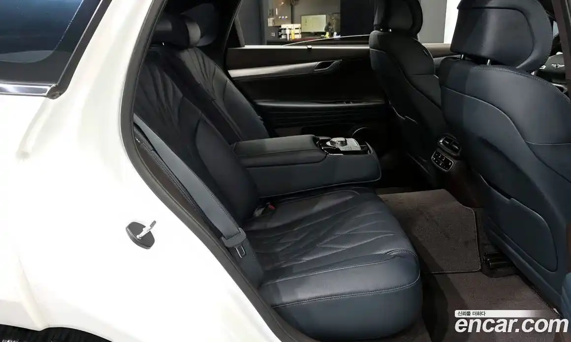 Genesis G80 2023 2.5 Автомат в Москве № 1289131, фото 12