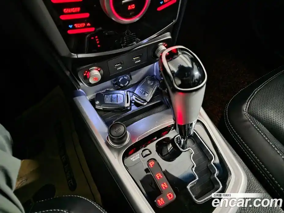 SsangYong TIBOLI 2015 1.6 Автомат в Москве № 1289244, фото 14