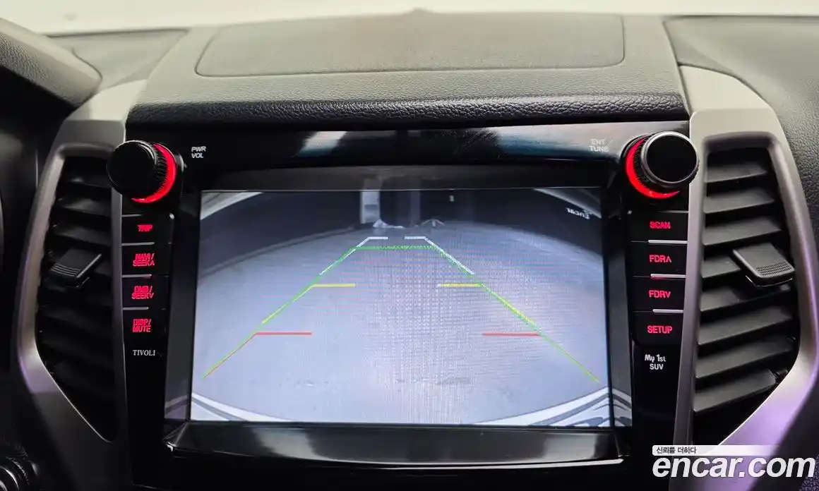 SsangYong TIBOLI 2015 1.6 Автомат в Москве № 1289342, фото 17